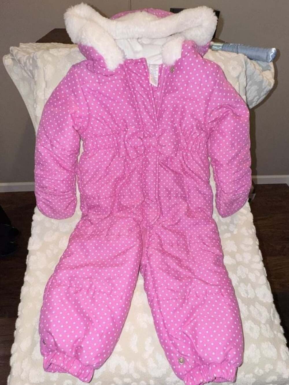 First Impressions Infant Girls Pink Polka Dot Faux Fur Hooded Snowsuit Size 18M